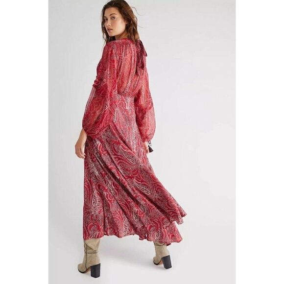 NEW FREE PEOPLE MIRAGE MAXI DRESS PAISLEY PRINTED LONG DRESS IN RUBY COMBO - Picture 4 of 6